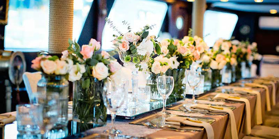 Istanbul Dinner Cruise on Private Yacht, Istanbul by Night, Private Cruise on the Bosphorus on Yacht